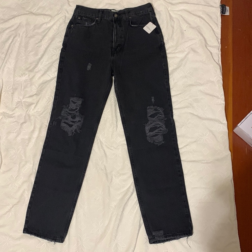 Women’s size 29 black jeans. Free people. NWT